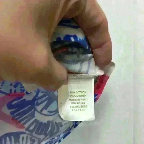 Lilly Pulitzer Medium Tabbie Tank in She She Shells Item # 8A - Picture 4 of 6